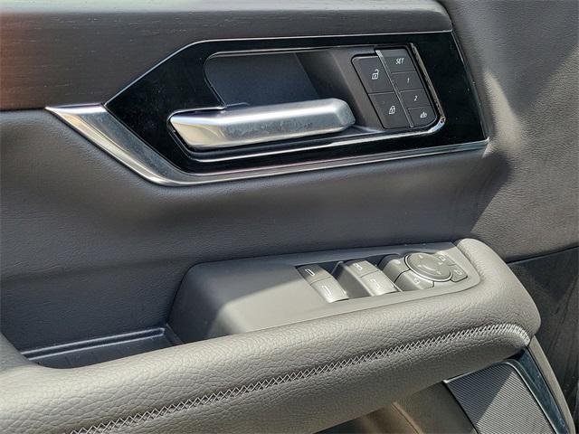 new 2025 GMC Yukon XL car