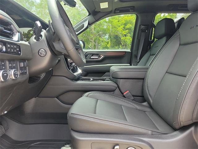 new 2025 GMC Yukon XL car