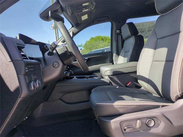 new 2025 Chevrolet Suburban car, priced at $77,609