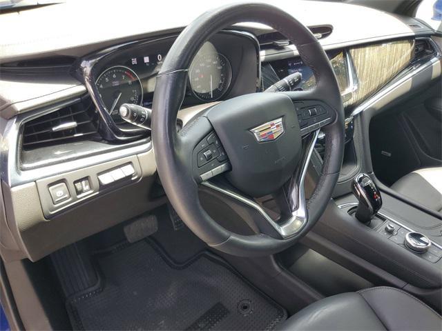 used 2023 Cadillac XT6 car, priced at $37,995
