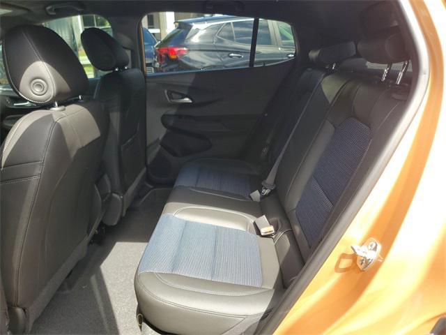 new 2025 Buick Envista car, priced at $23,810