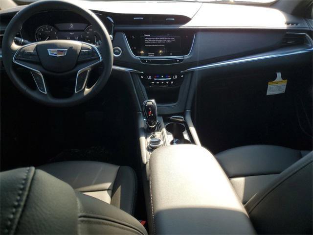 new 2025 Cadillac XT5 car, priced at $37,315