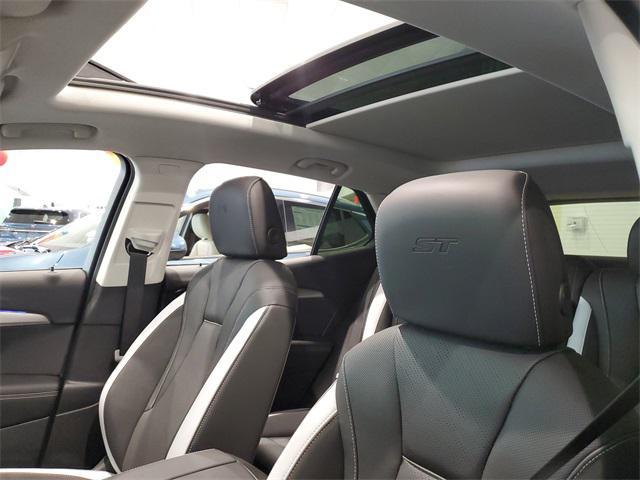 new 2025 Buick Envision car, priced at $40,690