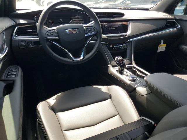 new 2025 Cadillac XT6 car, priced at $49,565
