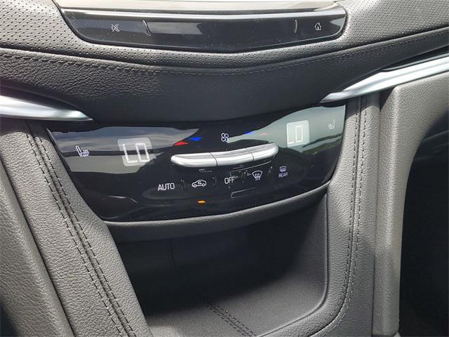new 2025 Cadillac XT6 car, priced at $48,840