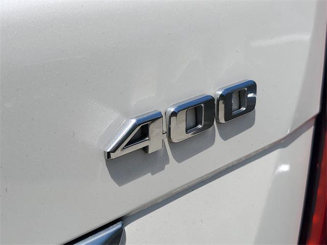 used 2022 Cadillac XT5 car, priced at $27,876