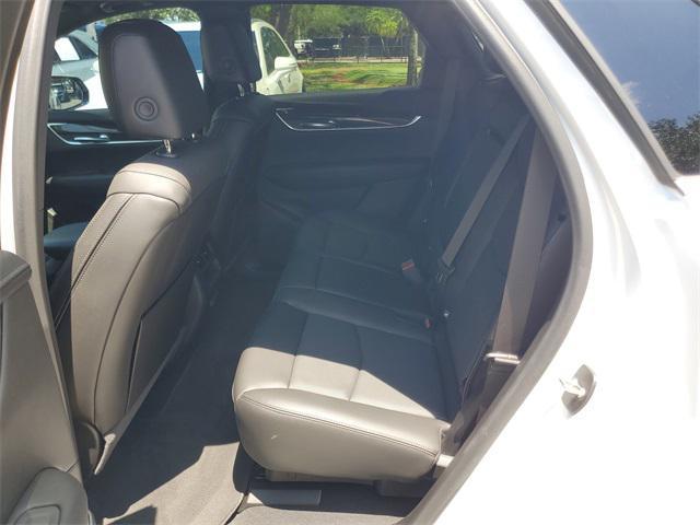 used 2022 Cadillac XT5 car, priced at $27,876