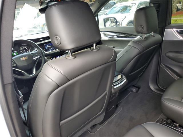 used 2024 Cadillac XT6 car, priced at $50,467