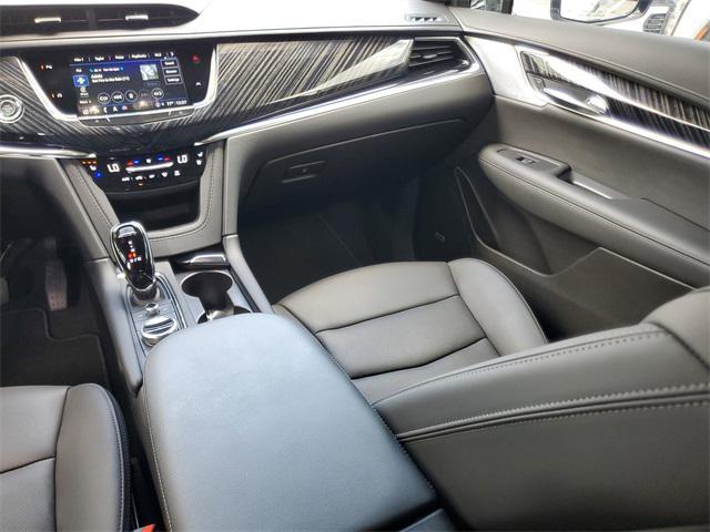 used 2024 Cadillac XT6 car, priced at $50,467