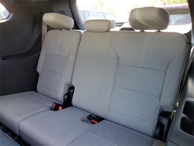 new 2025 GMC Acadia car, priced at $48,040