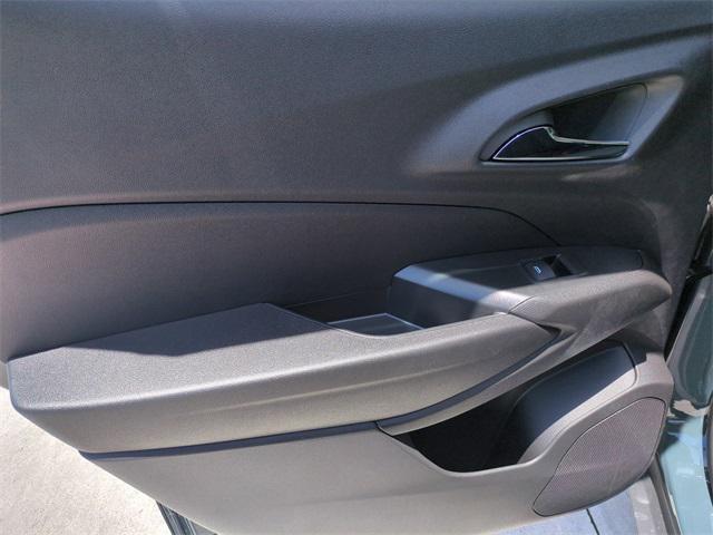 new 2025 Chevrolet Trax car, priced at $24,472
