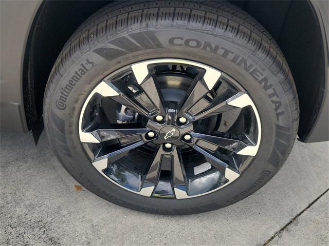 new 2026 Chevrolet Equinox car, priced at $36,653