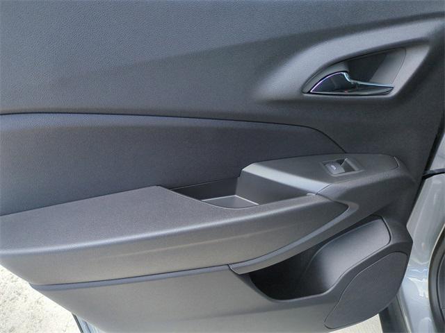 new 2025 Chevrolet Trax car, priced at $21,662