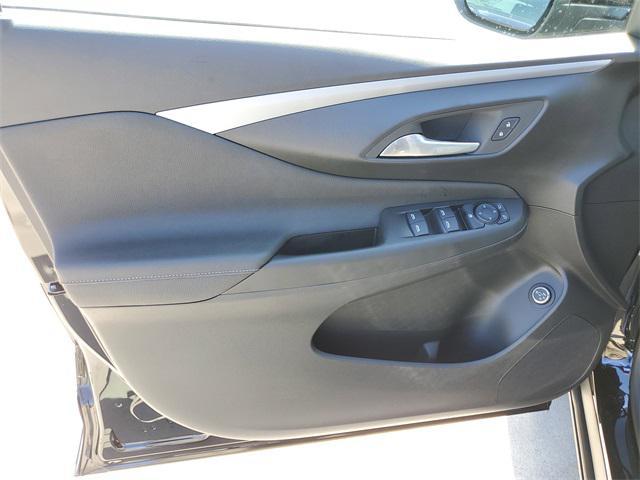 new 2025 Buick Envista car, priced at $25,828