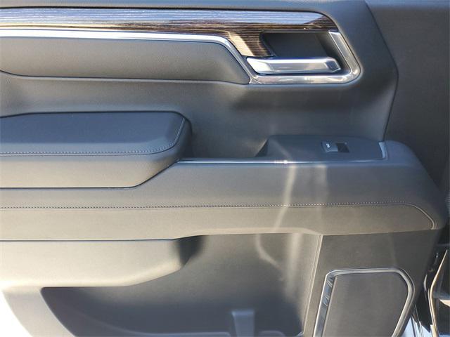 used 2023 GMC Sierra 1500 car, priced at $35,600