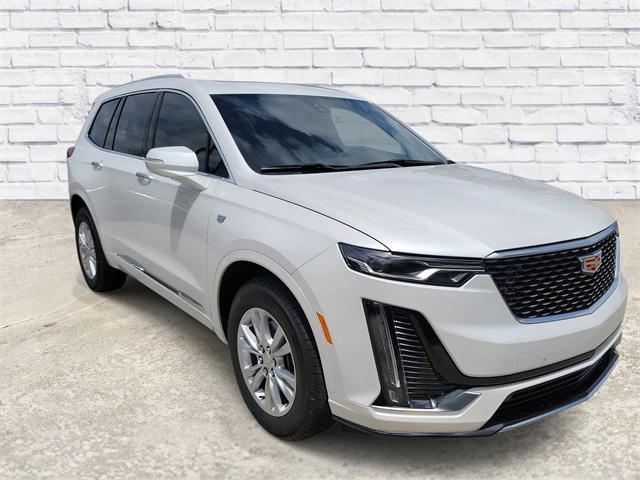 new 2025 Cadillac XT6 car, priced at $43,065