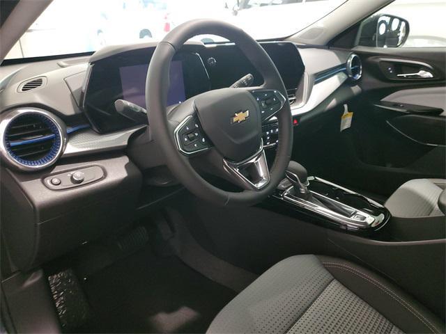 new 2025 Chevrolet Trax car, priced at $25,735