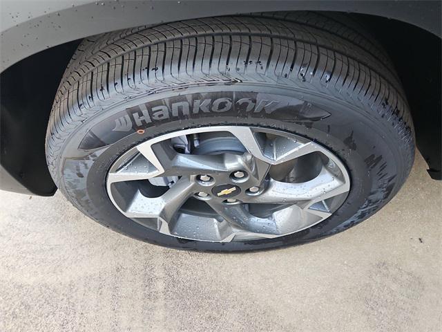 new 2025 Chevrolet Trax car, priced at $25,735
