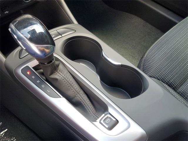 new 2025 Buick Envista car, priced at $25,195
