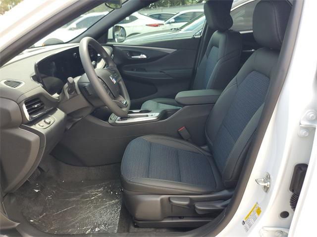 new 2025 Buick Envista car, priced at $25,195