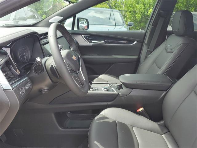 new 2025 Cadillac XT5 car, priced at $54,490
