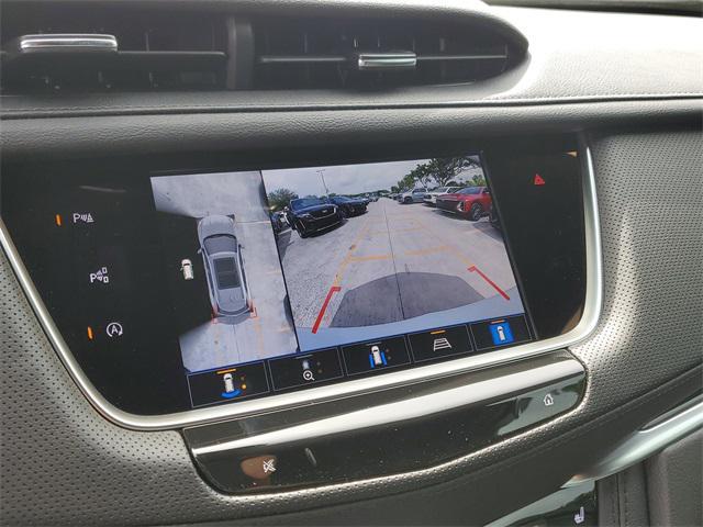 new 2025 Cadillac XT5 car, priced at $54,490