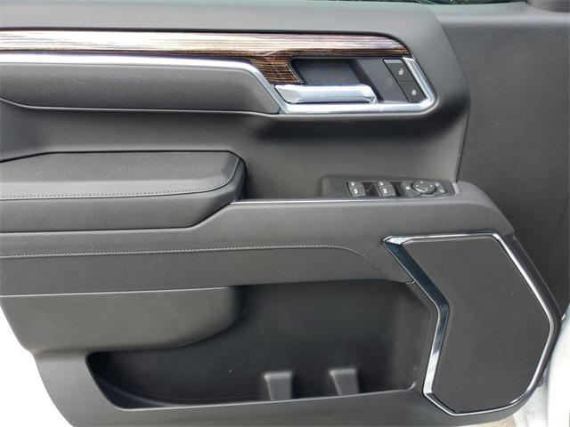 new 2025 GMC Sierra 1500 car, priced at $49,481