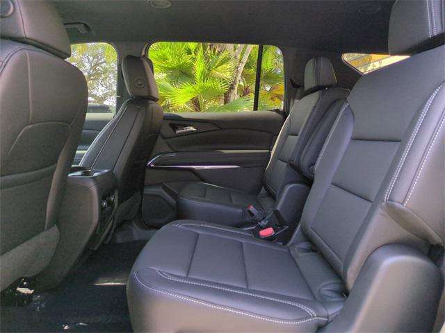 new 2025 Chevrolet Traverse car, priced at $42,532
