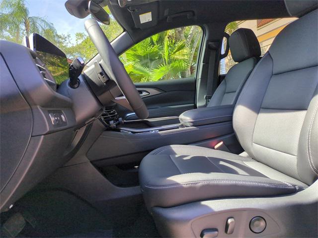 new 2025 Chevrolet Traverse car, priced at $42,532