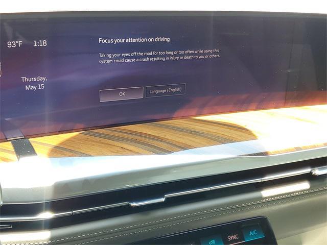 new 2025 Cadillac Escalade ESV car