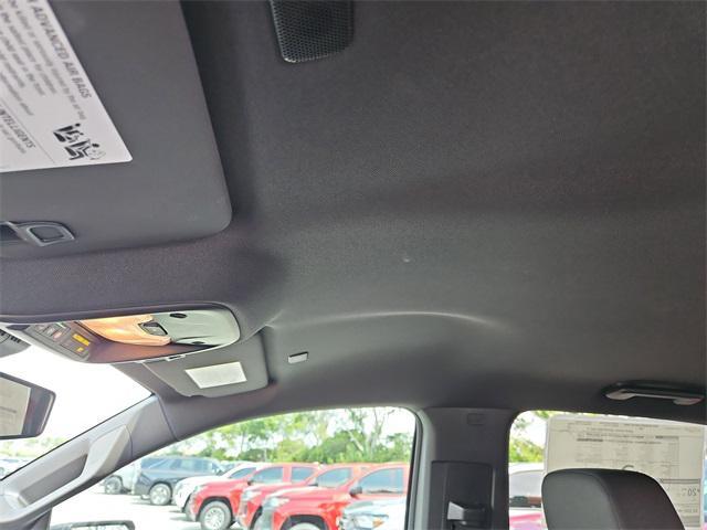 new 2025 Chevrolet Colorado car, priced at $33,811