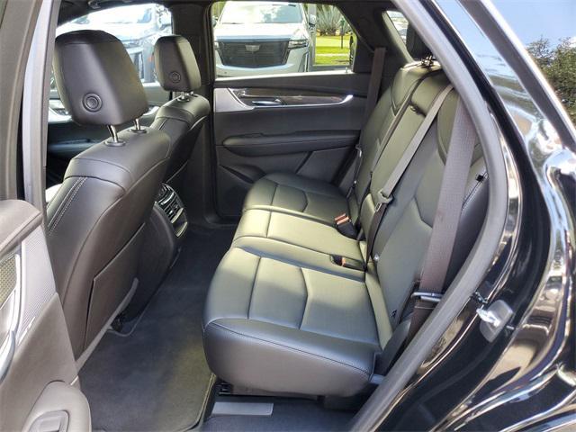 used 2022 Cadillac XT5 car, priced at $33,895