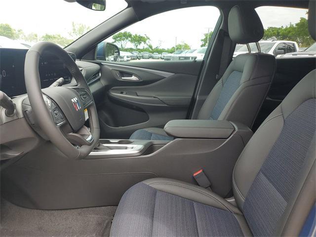 new 2025 Buick Envista car, priced at $26,753