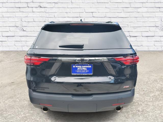 used 2022 Chevrolet Traverse car, priced at $28,499