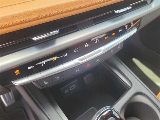 new 2025 Cadillac XT4 car, priced at $47,065