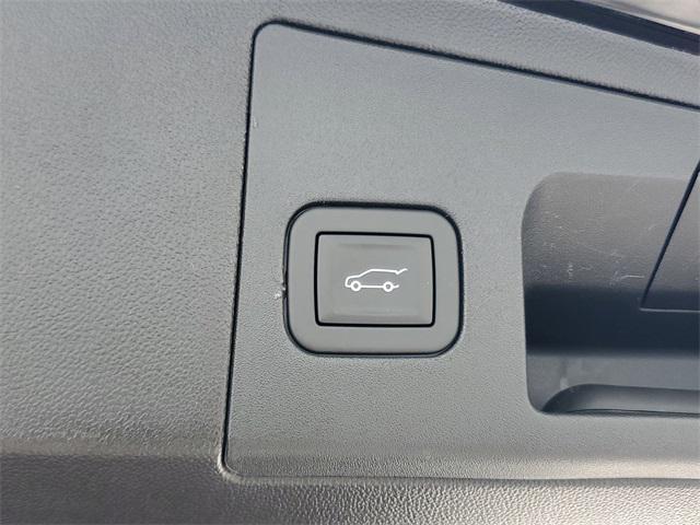 used 2020 Cadillac XT5 car, priced at $22,982