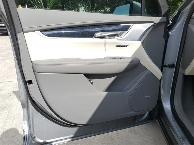 new 2025 Cadillac XT6 car, priced at $50,040