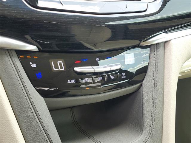 new 2025 Cadillac XT6 car, priced at $50,040