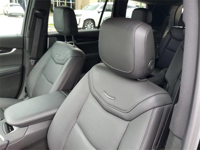 used 2023 Cadillac XT6 car, priced at $38,995