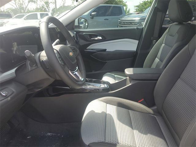new 2025 Chevrolet Trax car, priced at $25,735