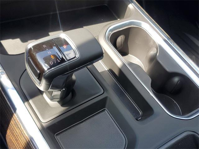 new 2025 GMC Sierra 1500 car, priced at $56,905