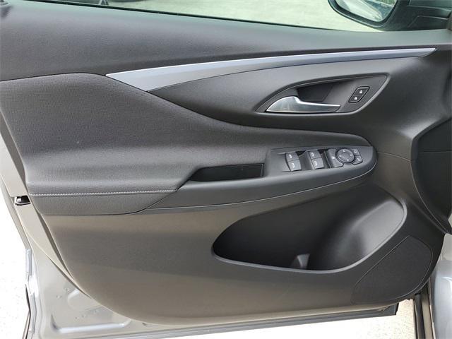 new 2025 Buick Envista car, priced at $25,275