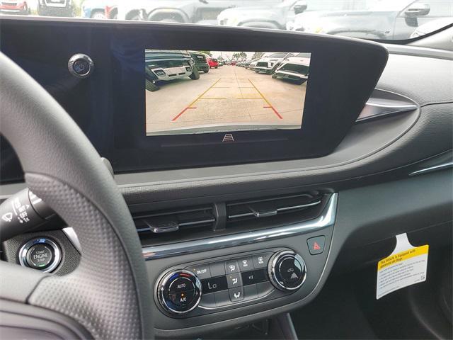 new 2025 Buick Envista car, priced at $25,275