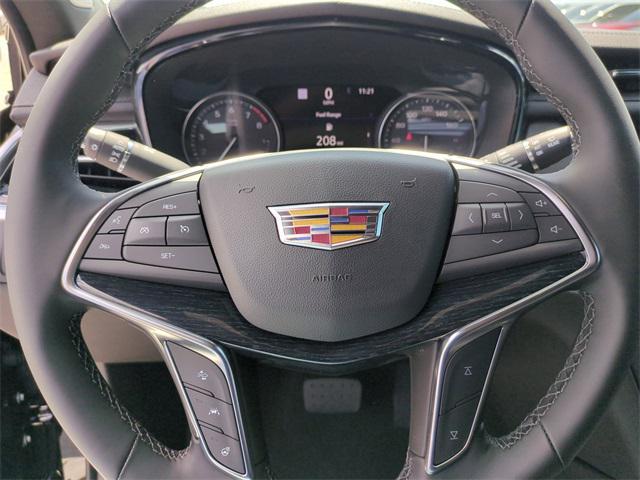 new 2025 Cadillac XT5 car, priced at $54,990