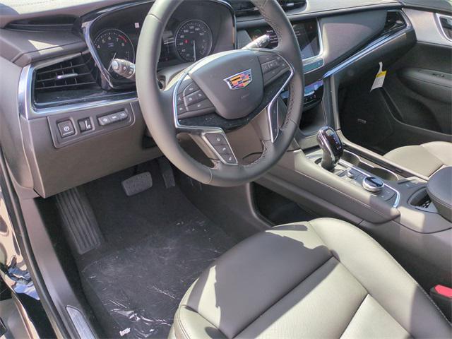 new 2025 Cadillac XT5 car, priced at $54,990