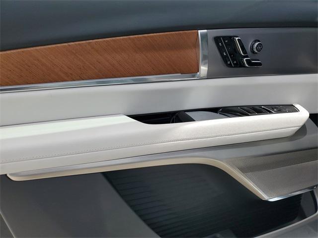 new 2026 Cadillac VISTIQ car, priced at $80,914