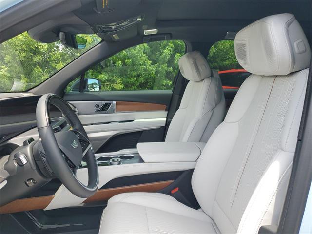 new 2026 Cadillac VISTIQ car, priced at $80,914