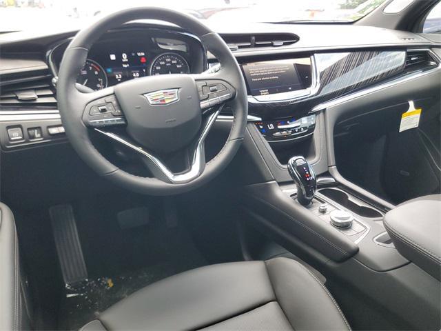 new 2025 Cadillac XT6 car, priced at $58,290