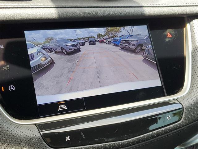 new 2025 Cadillac XT5 car, priced at $45,915