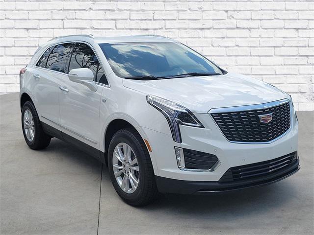 new 2025 Cadillac XT5 car, priced at $45,915